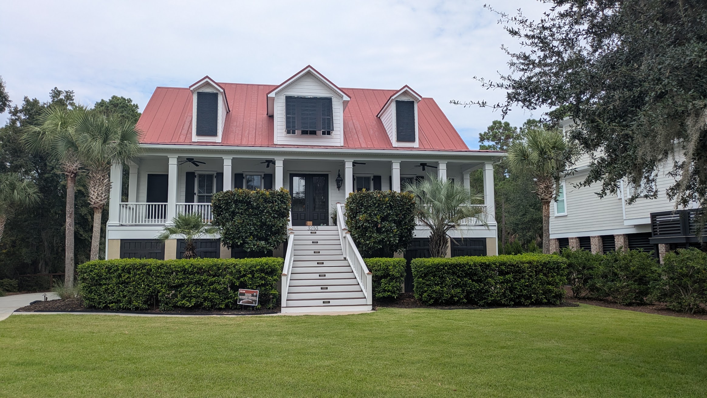Hamlin Plantation home before landscape lighting installation in Charleston, South Carolina